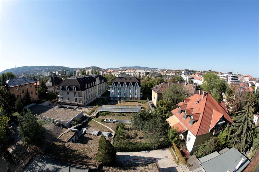 Hotel Bara Junior Budapeste Exterior foto