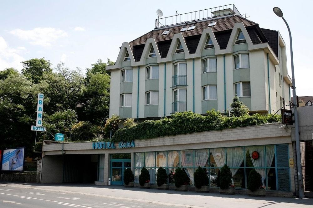Hotel Bara Junior Budapeste Exterior foto