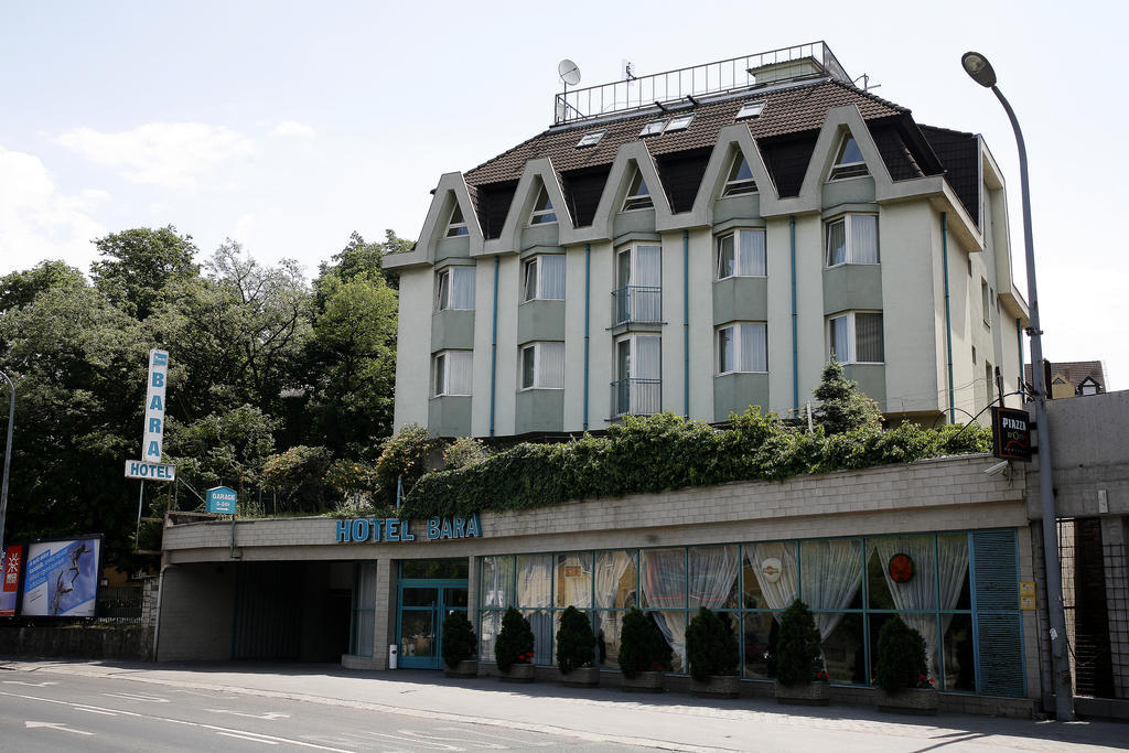 Hotel Bara Junior Budapeste Exterior foto